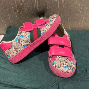 Gucci kids shoes size 29